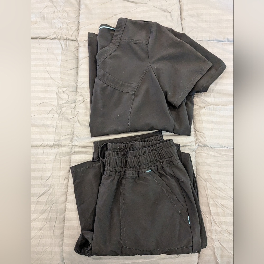 Black Scrubstar set